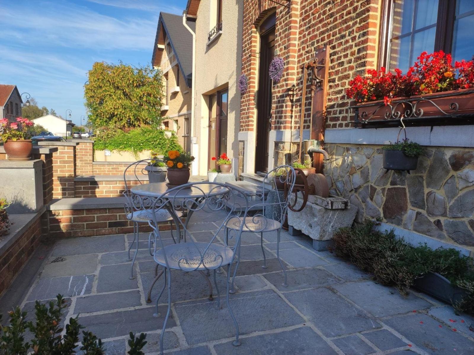 Appartement Gaston Vireux-Wallerand Exterior foto